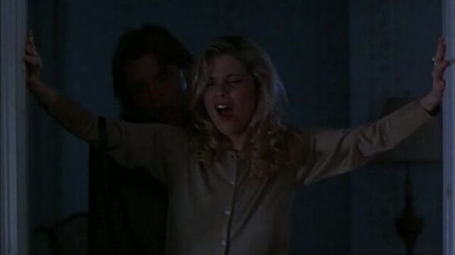 Kate Vernon - Dangerous Touch (1994) 1 (эротическая постельная сцена из фильма sex scene знаменитость трахается голая)