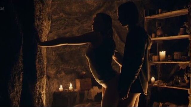 Maria Dragus - Wild Republic s01e06 (2021)