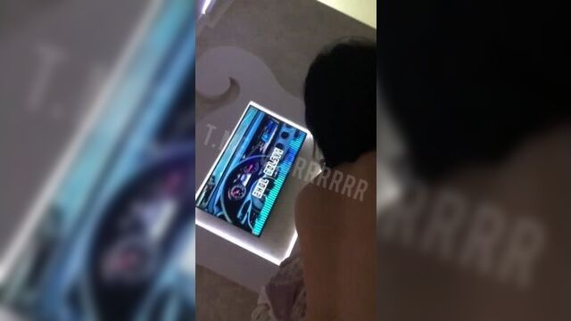Казашка отсос Продолжение по ссылке https://t.me/+GOcvihb5oHZjMWYy