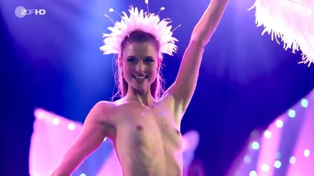 Svenja Jung, Luise Befort Nude - The Palace (Der Palast) s01e01-06 (2022) HD 720p Watch Online