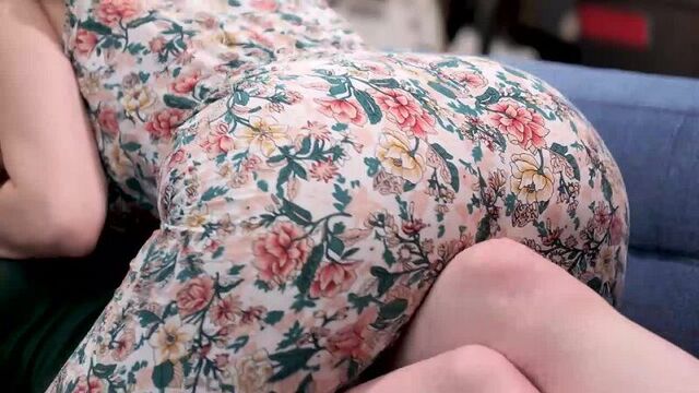 Lesbian House Moms Pt 4 - Gracie Gates and Lexi Luna.mp4