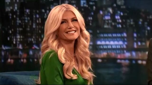 Brande Roderick au Late Night de Jimmy Fallon le 22 avril 2013