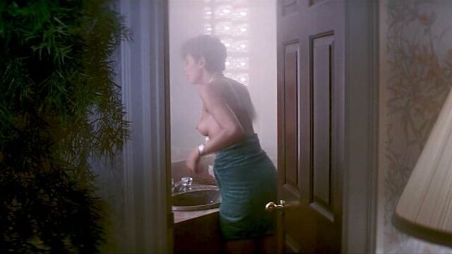 Kirstie Alley Sexy, Cec Verrell Nude - Runaway (1984) HD 1080p BluRay Watch Online / Кёрсти Элли, Чек Веррелл - Охота на роботов