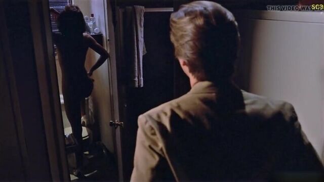 Alexandra Paul nude sex in Sunset grill