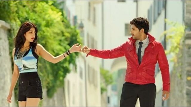 Race Gurram Songs _ Gala Gala Video Song _ Allu Arjun, Shruti hassan, S.S Thaman