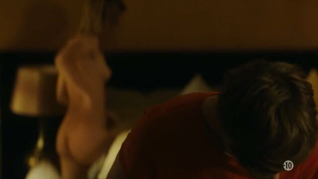 Lola Le Lann Nude - Aux animaux la guerre s01 (2018) HD 1080p Watch Online / Лола Ле Ланн - Война животных