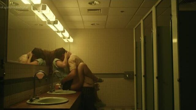 Jessica Barden, Meredith Holzman Nude - Jungleland (2019) HD 1080p Watch Online