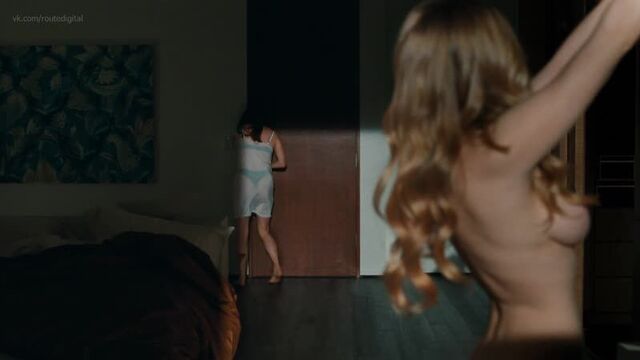 Amanda Seyfried Nude - Chloe (US 2009) HD 1080p Watch Online / Аманда Сейфрид - Хлоя