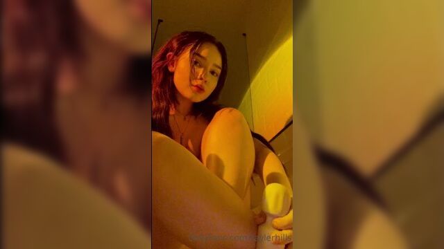 Tayler Hills (Onlyfans)