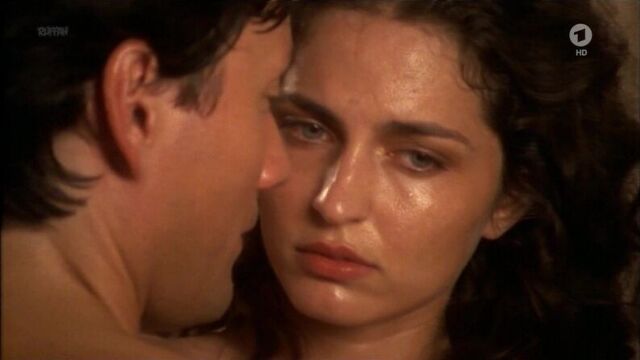 Erika Marozsan Nude - Die Katzenfrau (DE 2002) 720p HDTV