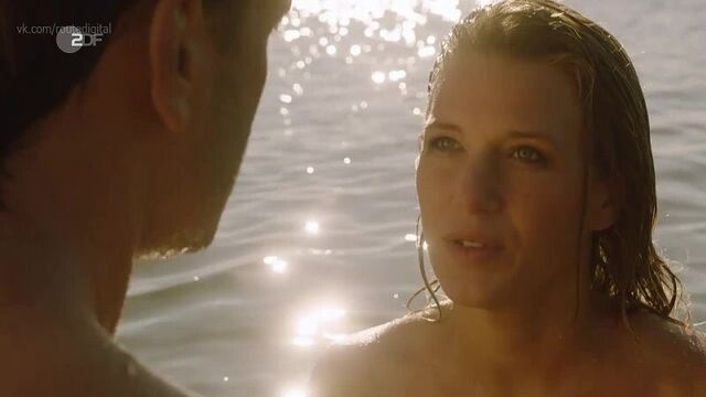 Eva-Maria Grein von Friedl, Liza Tzschirner Nude - Inga Lindström s19e05 (2022) HD 720p Watch Online