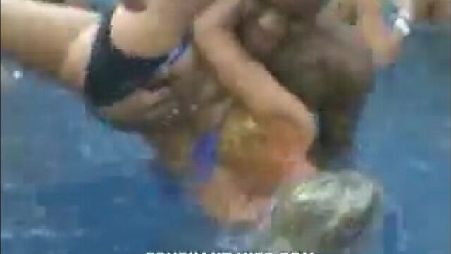 Laura Ramsey - The Real Cancun