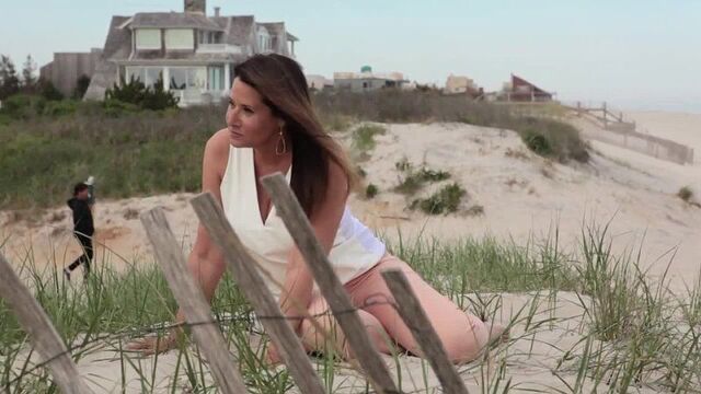 To the Fullest ( Lorraine Bracco )