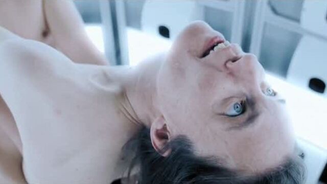 Friederike Kempter, Eva Löbau, Katja Bürkle, Maria Hofstätter, Lara Mandoki Nude - Einsamkeit und Sex und Mitleid (2017) Watch