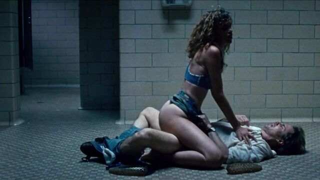 Пас де ла Уэрта (Paz de la Huerta) голая в фильме «Удушье» (2008)
