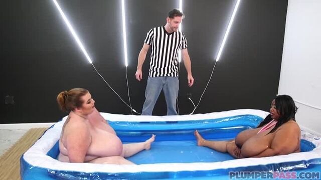 03.05.2019 - Lexxxi Luxe and Cotton Candi - Breastle-Mania! [HD 1080, BBW, Big Tits, Hardcore, Blowjob, Porn, XXX, Порно]