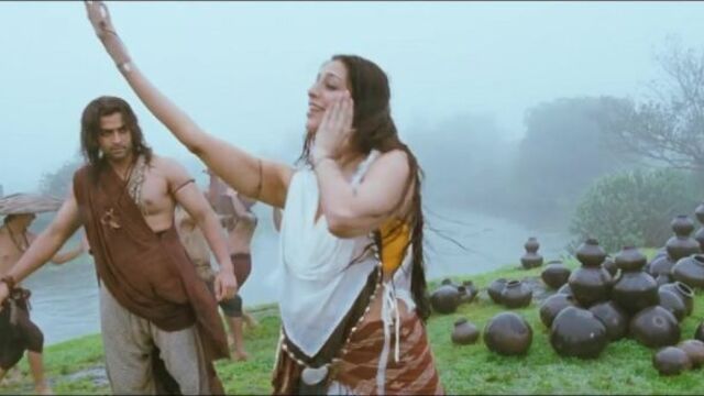 "Kondaadu Kondaadu"- OST Urumi (2011)