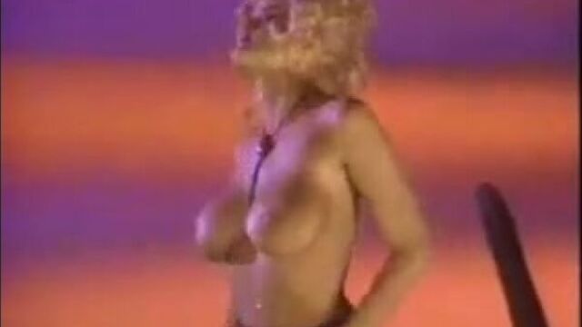 Anna Nicole Smith(Playboy Playmate Texas Video).