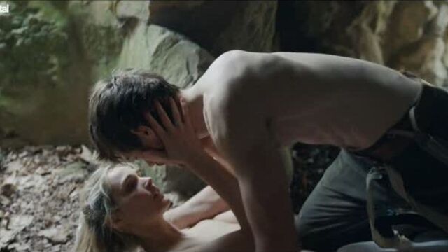 Audrey Fleurot, Julie De Bona, Camille Lou Nude - Le Bazar de la Charité (2019) S1 HD 1080p / Жюли Де Бона - Базар милосердия