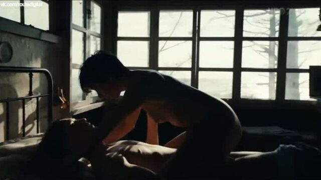 Julia Koschitz Nude - Schweigeminute (A Minute's Silence, 2016) Watch Online