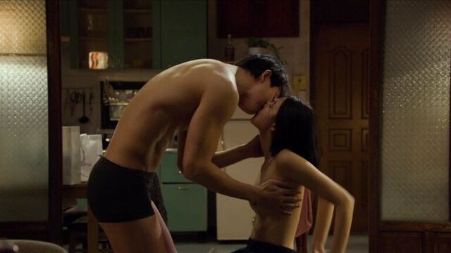 So-Young Park, Esom Nude - Madam Ppang-Deok (Scarlet Innocence, HK 2014) hd 1080p Watch Online / Пак Со-ён, Исом - Мадам Пэндок