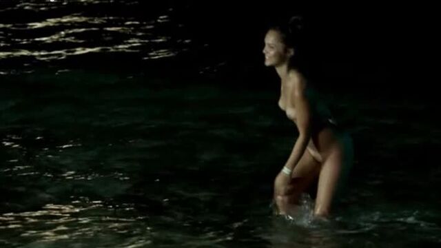 Lola Le Lann Nude - Un moment d'egarement (2015) Watch Online / Лола Ле Ланн - Этот неловкий момент