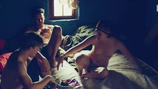 Ella Rumpf Nude - Tiger Girl (2017) HD 720p Watch Online