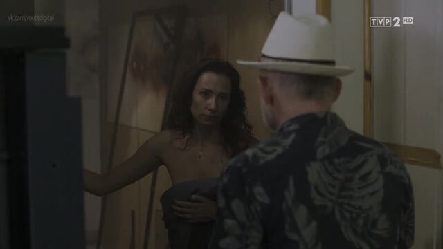 Aleksandra Popławska (Poplawska) Nude - Miasto skarbów s01e01 (2017) HD 720 Watch Online / Александра Поплавска - Город Сокровищ