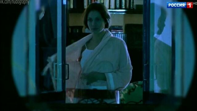 Голая Екатерина Гусева в сериале "Бригада" (2002, Алексей Сидоров) - 3 серия (1080p)