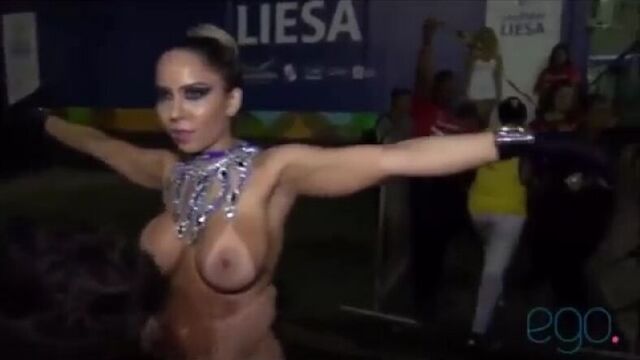 Carnaval Mulher Melão desfila com os seios de fora Linda e Maravilhosa | Brazilian Girls vk.com/braziliangirls