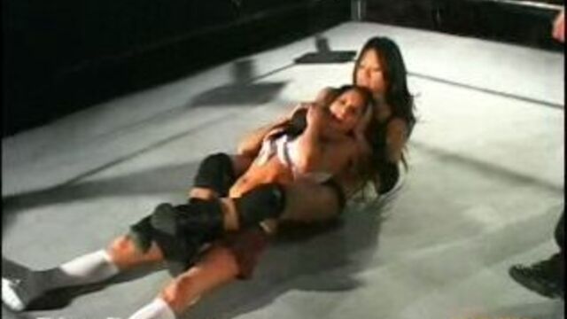 Empress Sayuri def Mandy (Ring Divas)