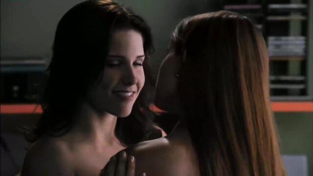 Kate Mara nude