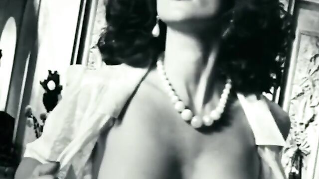 Monica Bellucci nude