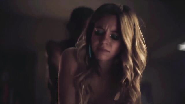 Sydney Sweeney nude