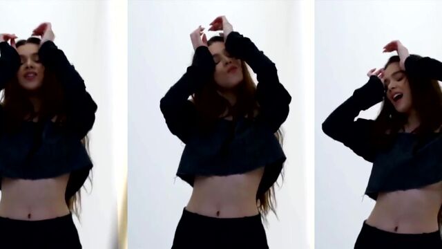 Hailee Steinfeld nude