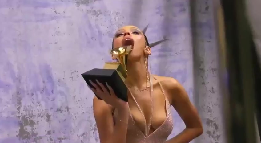 Doja Cat nude