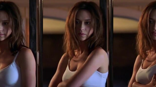 Jennifer Love Hewitt nude