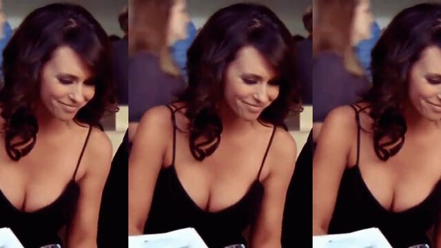 Jennifer Love Hewitt nude