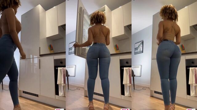 Kiara Peach nude