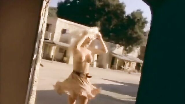 Jenny Mccarthy nude