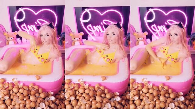 Belle Delphine nude