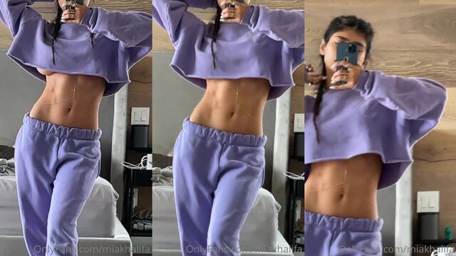 Mia Khalifa nude