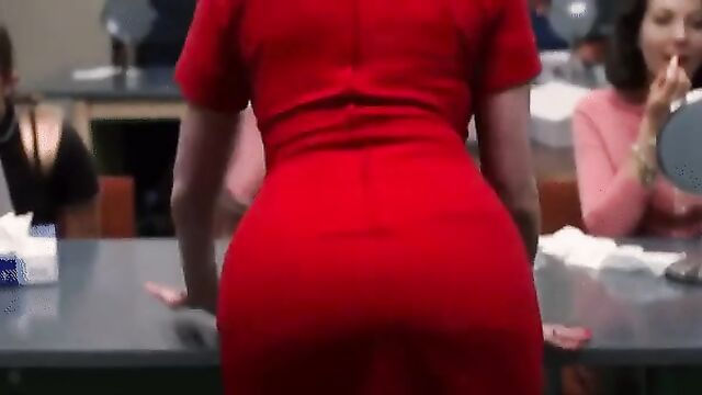 Christina Hendricks nude