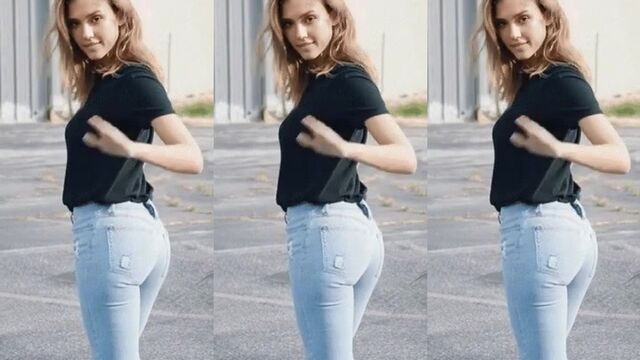 Jessica Alba nude