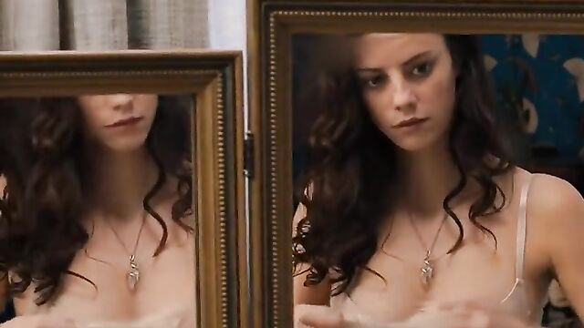 Kaya Scodelario nude