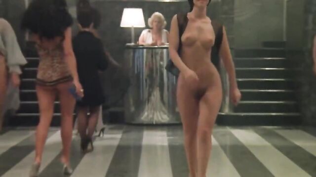 Debora Caprioglio nude