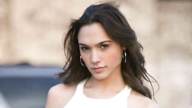 Gal Gadot nude
