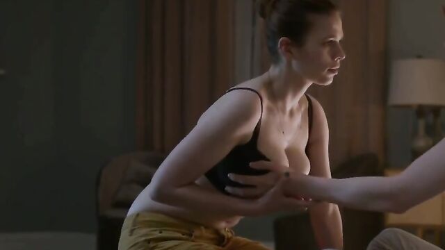 Hayley Atwell nude
