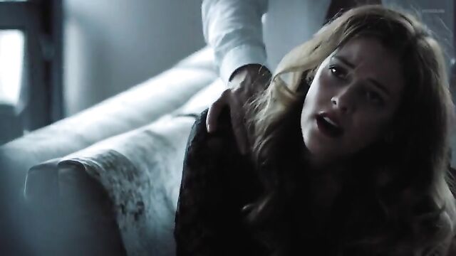 Riley Keough nude
