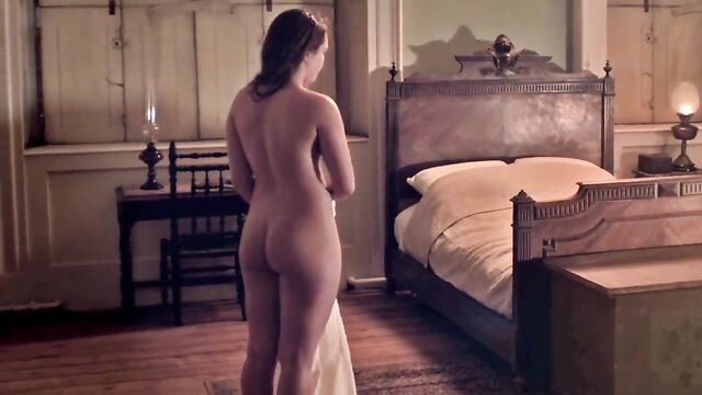 Florence Pugh nude